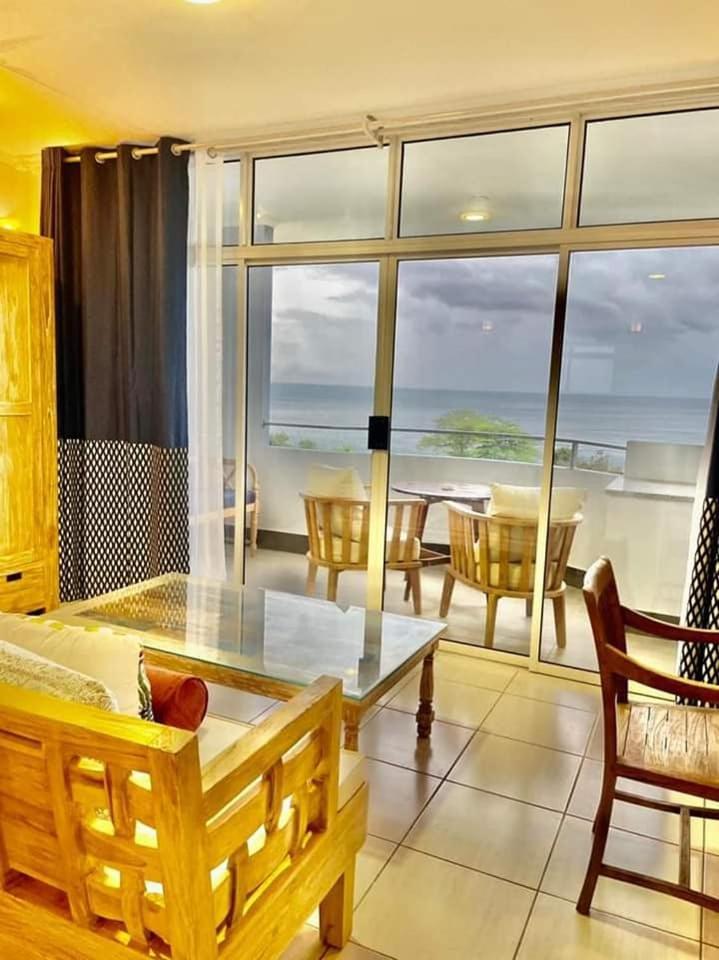 Beau Vallon Studios - Apartments Vacation Rentals Виктория Екстериор снимка